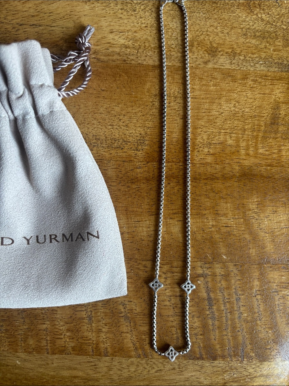 David Yurman Silver Station Necklace with CLASSIC Yurman Floral Motifs - Picture 3 of 3